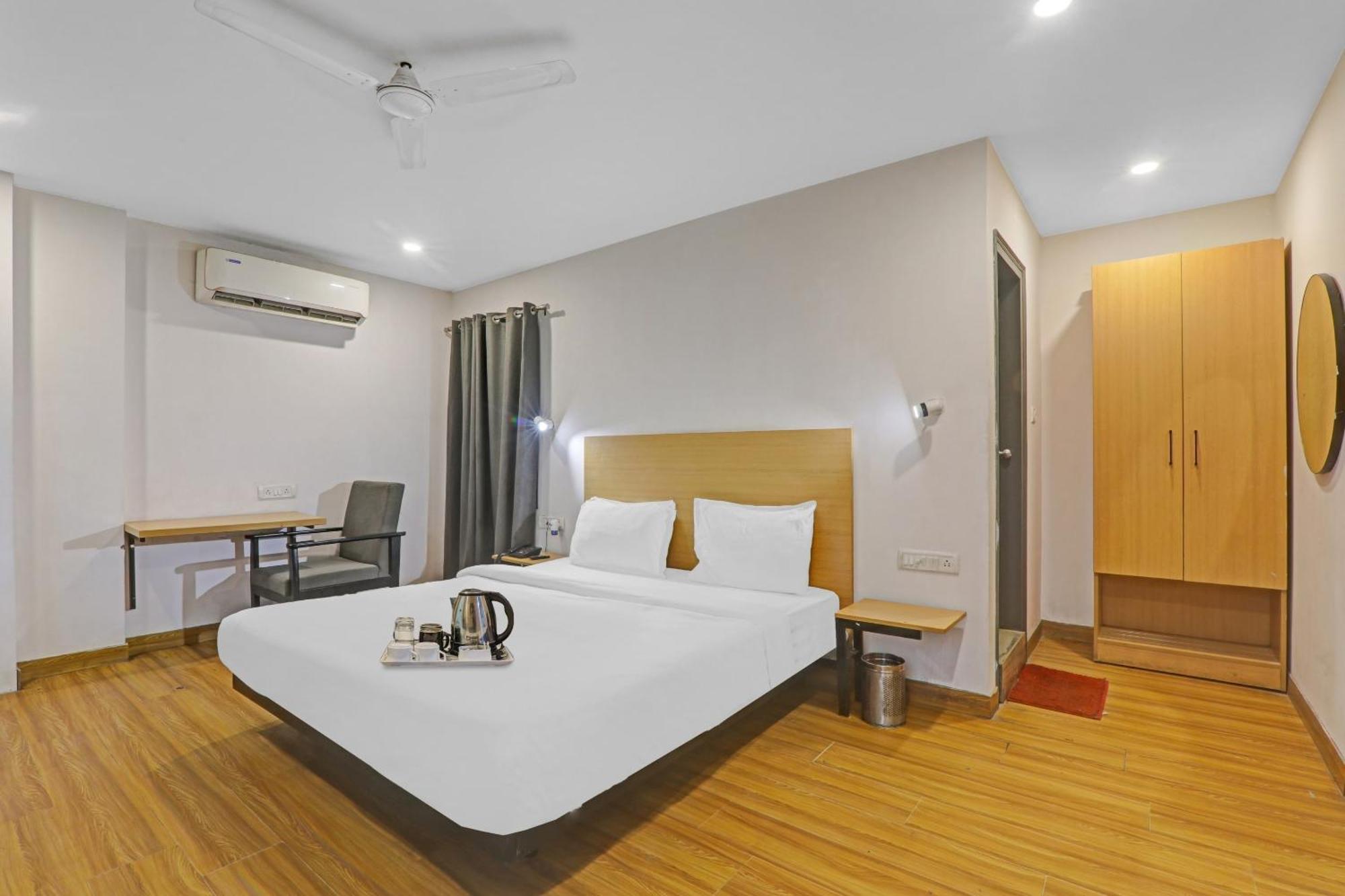 Townhouse The Shubham Hotel Bijnaur Exterior foto