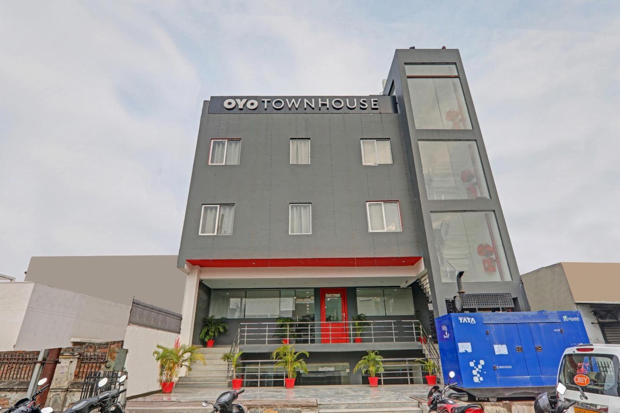 Townhouse The Shubham Hotel Bijnaur Exterior foto