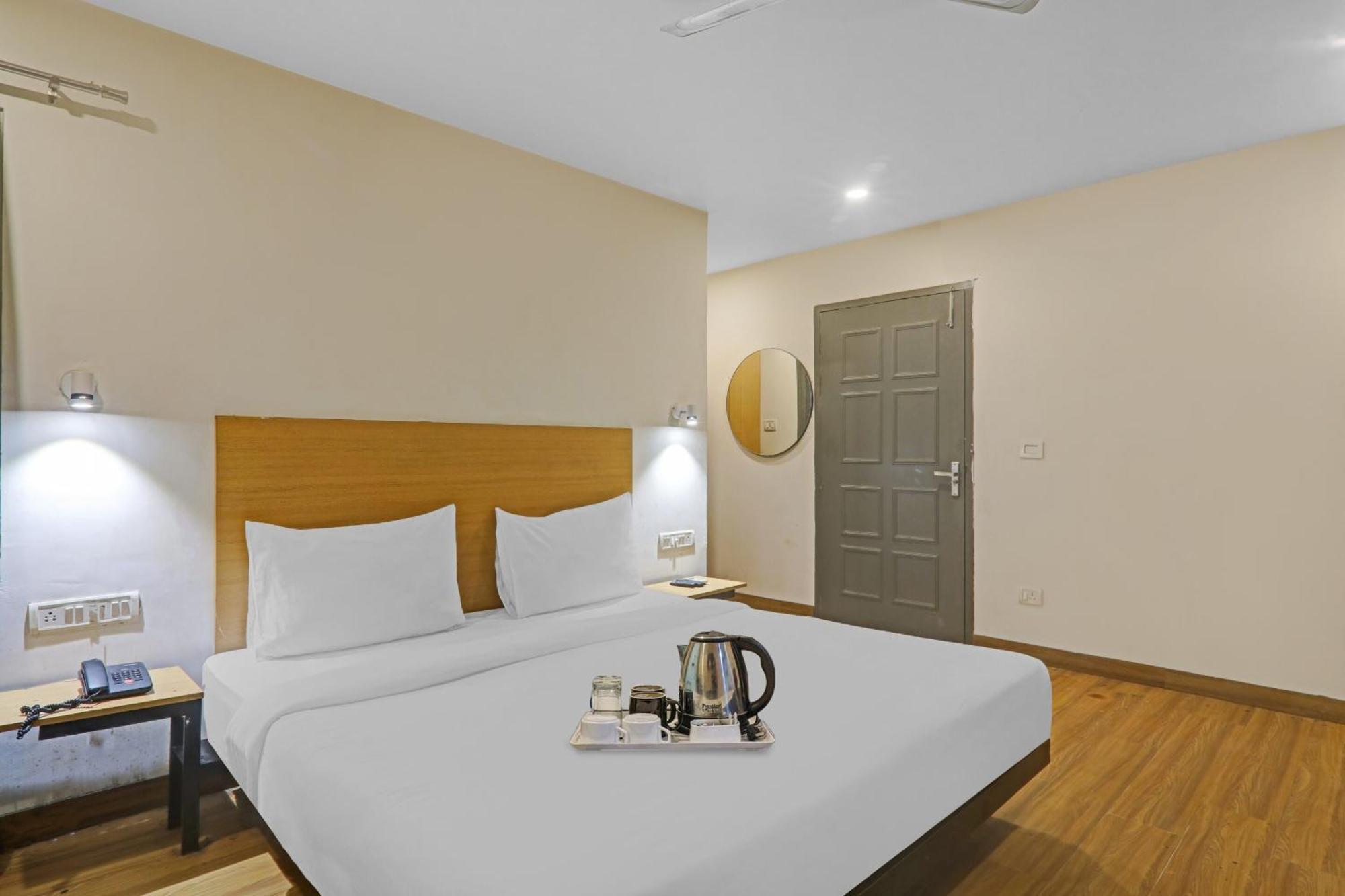 Townhouse The Shubham Hotel Bijnaur Exterior foto